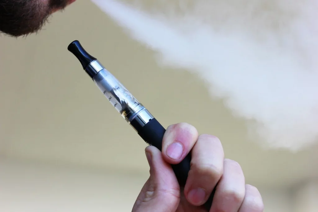 How to Fix a Vape Pen Battery